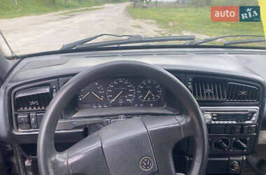 Универсал Volkswagen Passat 1989 в Корце