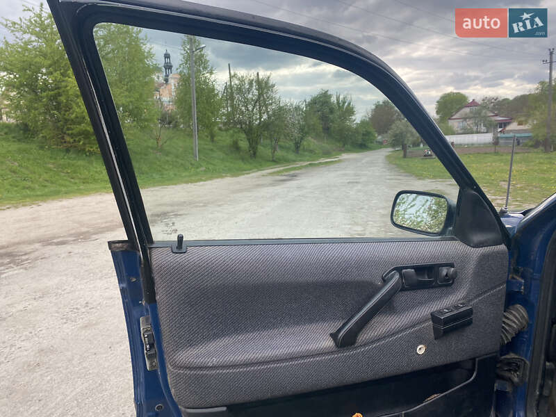 Универсал Volkswagen Passat 1989 в Корце