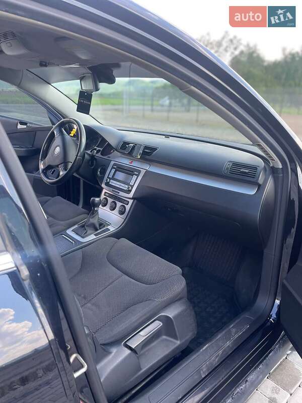 Універсал Volkswagen Passat 2008 в Хусті