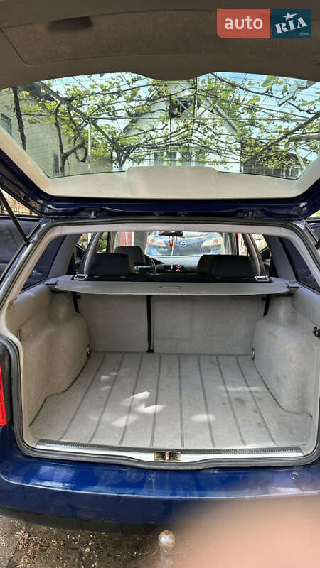 Универсал Volkswagen Passat 1998 в Виноградове