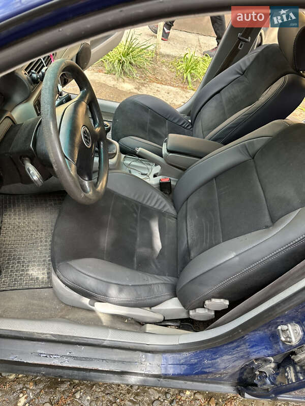 Универсал Volkswagen Passat 1998 в Виноградове