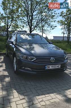 Универсал Volkswagen Passat 2017 в Ровно