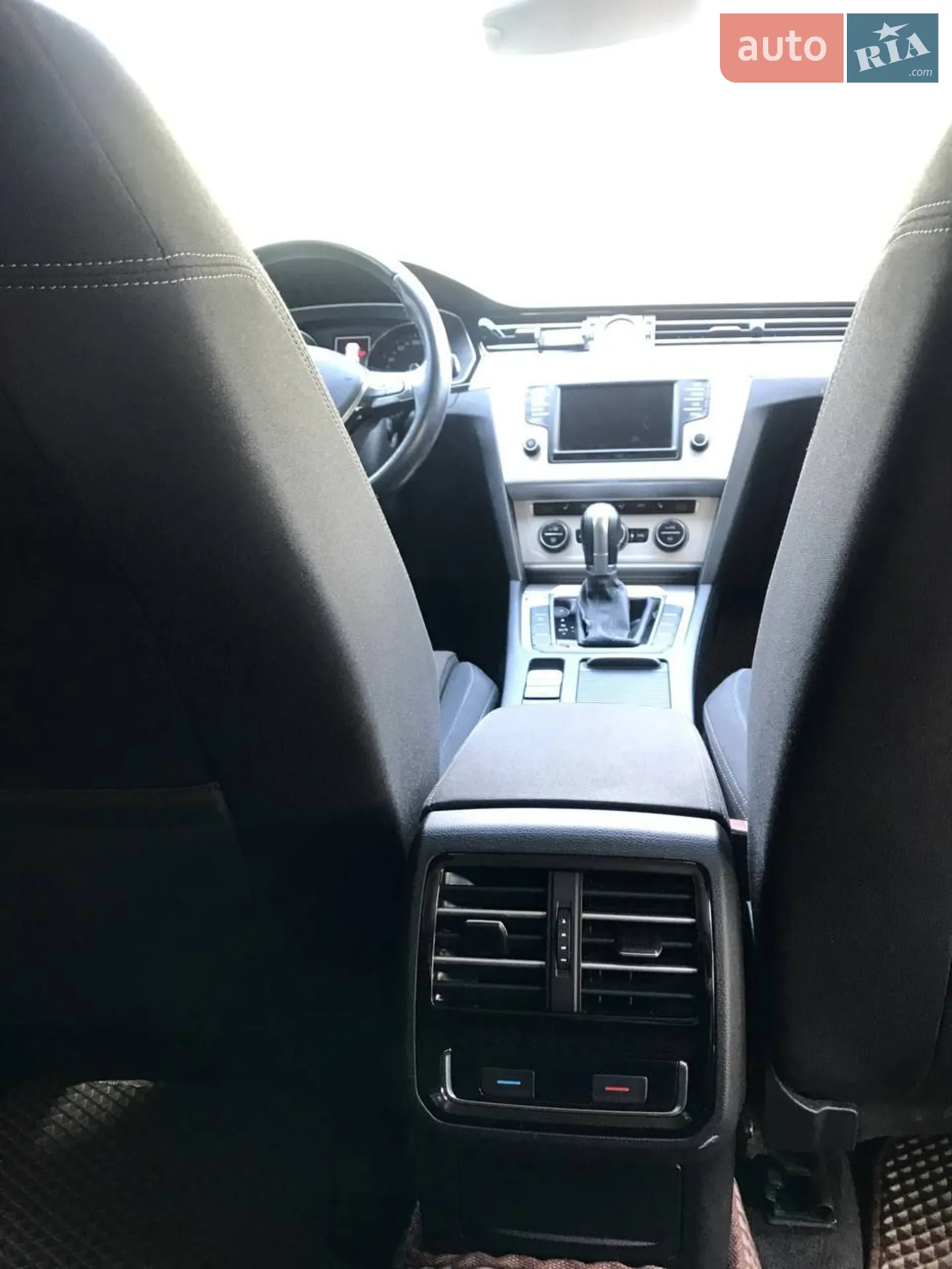 2017 Volkswagen Passat - мініатюра 15