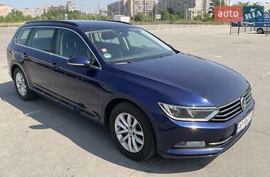 Универсал Volkswagen Passat 2017 в Запорожье