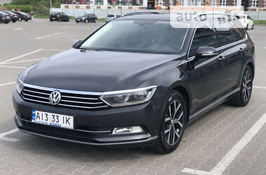 Универсал Volkswagen Passat 2017 в Киеве