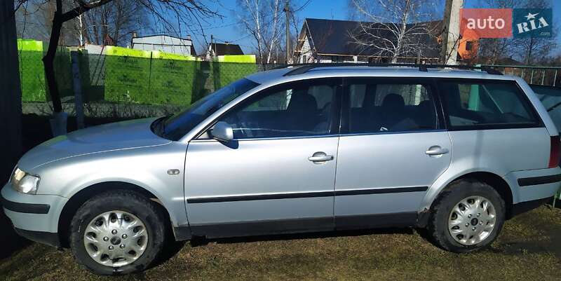Универсал Volkswagen Passat 2000 в Киеве