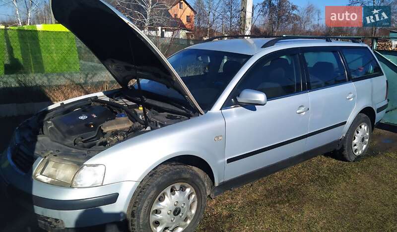 Универсал Volkswagen Passat 2000 в Киеве