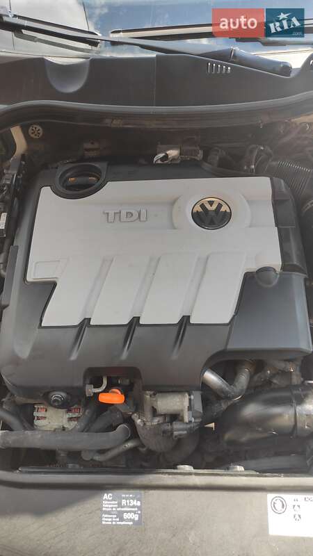 Універсал Volkswagen Passat 2010 в Ніжині