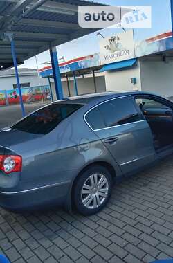 Седан Volkswagen Passat 2007 в Києві