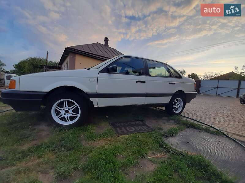 Седан Volkswagen Passat 1991 в Черкассах