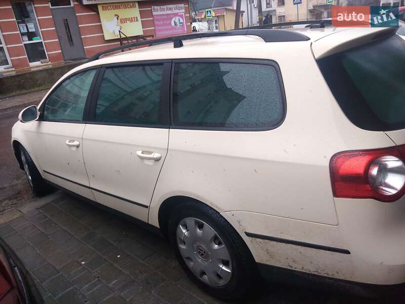 Универсал Volkswagen Passat 2008 в Пустомытах