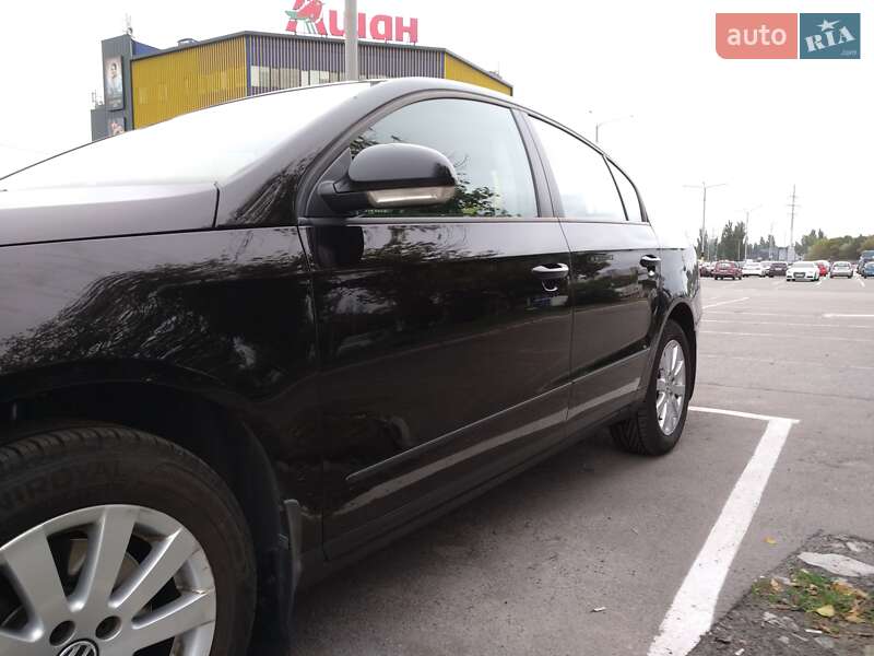 Седан Volkswagen Passat 2008 в Киеве