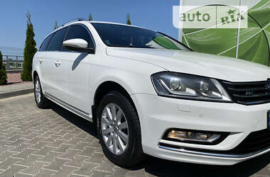 Универсал Volkswagen Passat 2013 в Киеве