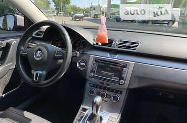 Универсал Volkswagen Passat 2013 в Киеве