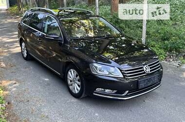 Универсал Volkswagen Passat 2011 в Львове