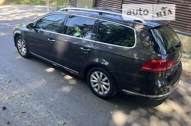 Универсал Volkswagen Passat 2011 в 