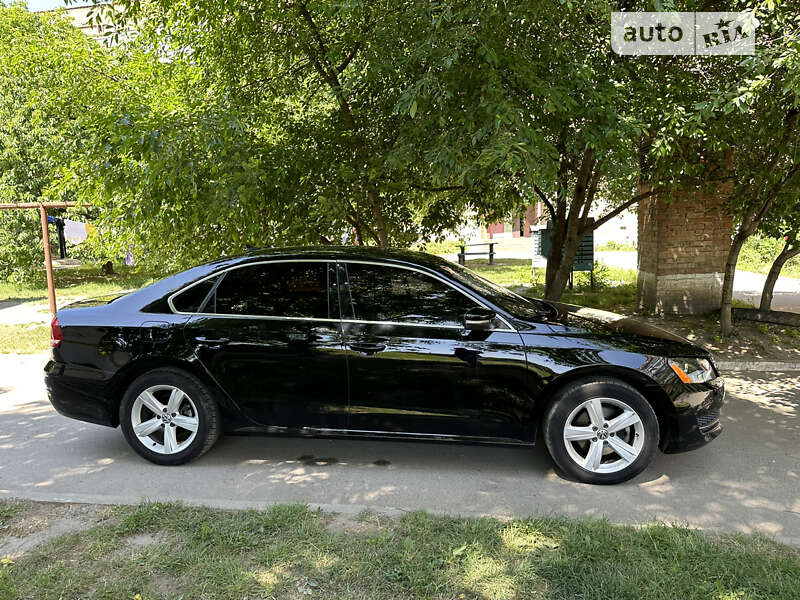 Седан Volkswagen Passat 2014 в Звенигородці