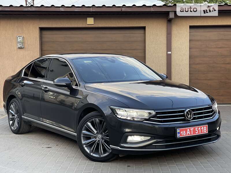 Седан Volkswagen Passat 2020 в 