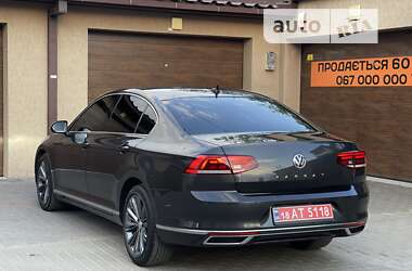 Седан Volkswagen Passat 2020 в 
