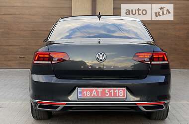 Седан Volkswagen Passat 2020 в 