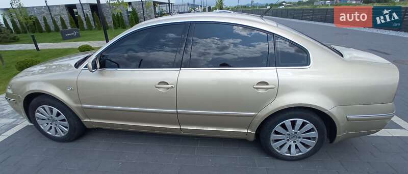 Седан Volkswagen Passat 2001 в Мукачево
