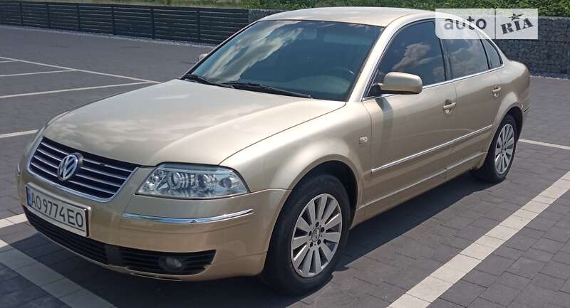 Седан Volkswagen Passat 2001 в Мукачевому