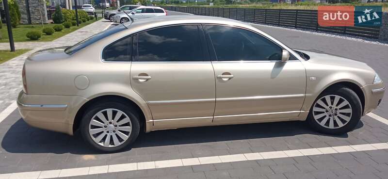 Седан Volkswagen Passat 2001 в Мукачево