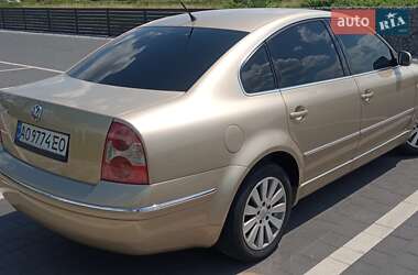 Седан Volkswagen Passat 2001 в Мукачевому