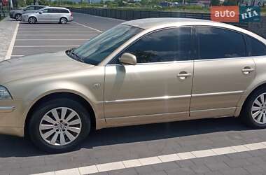 Седан Volkswagen Passat 2001 в Мукачевому