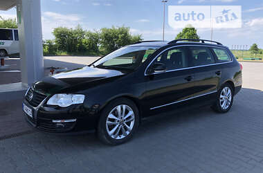 Універсал Volkswagen Passat 2010 в Івано-Франківську