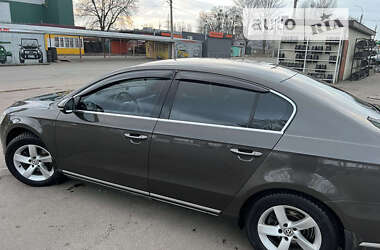 Седан Volkswagen Passat 2012 в Черкассах