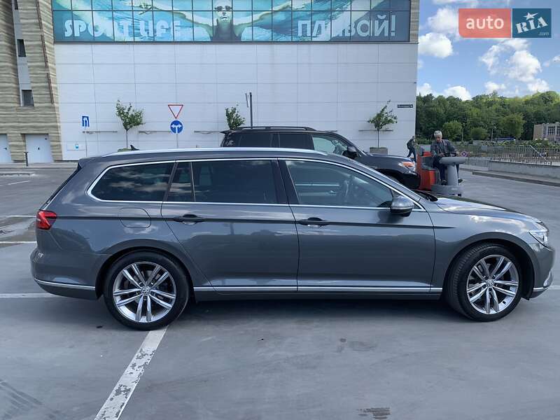 Універсал Volkswagen Passat 2015 в Львові