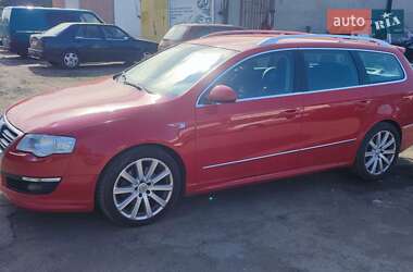 Універсал Volkswagen Passat 2010 в Миколаєві