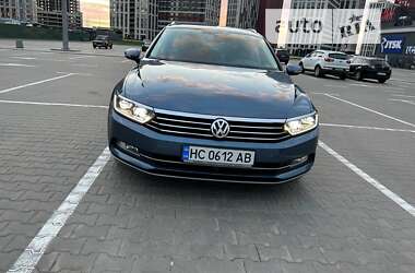 Универсал Volkswagen Passat 2014 в Киеве