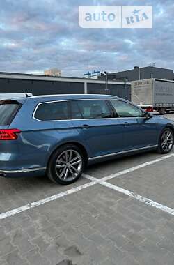 Универсал Volkswagen Passat 2014 в Киеве