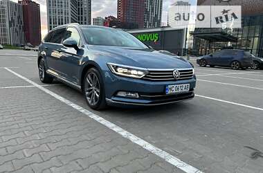 Универсал Volkswagen Passat 2014 в Киеве