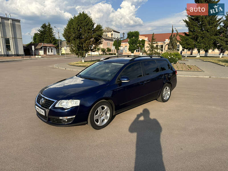 Универсал Volkswagen Passat 2010 в Овруче