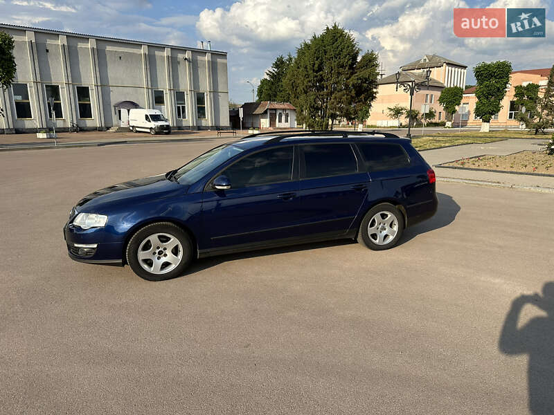 Универсал Volkswagen Passat 2010 в Овруче