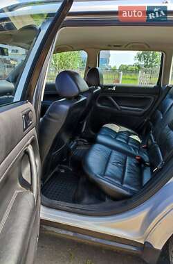 Универсал Volkswagen Passat 1998 в 