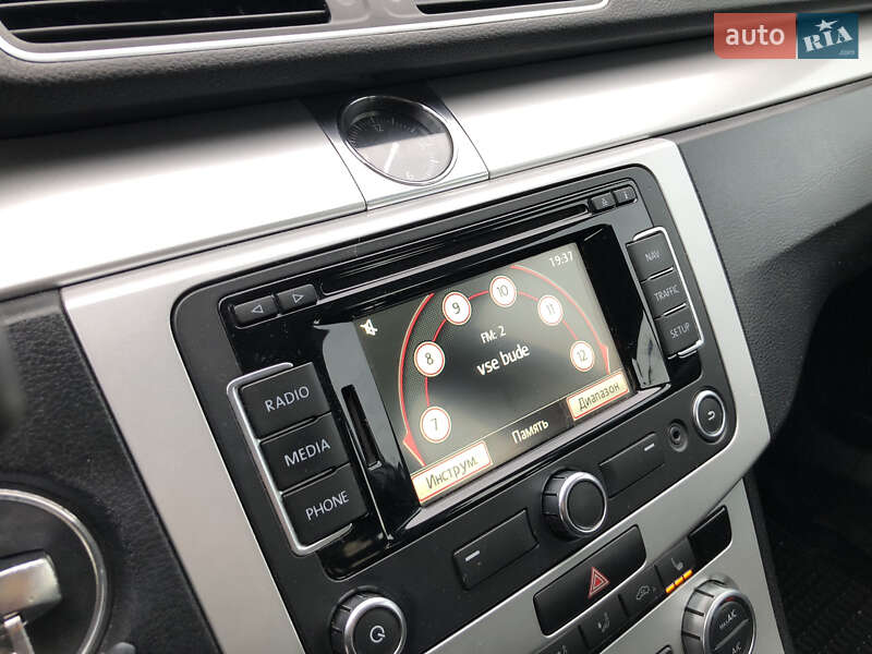 Универсал Volkswagen Passat 2014 в Золочеве