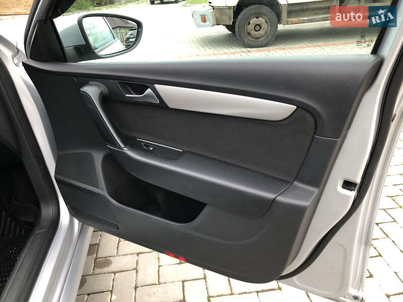 Универсал Volkswagen Passat 2014 в Золочеве