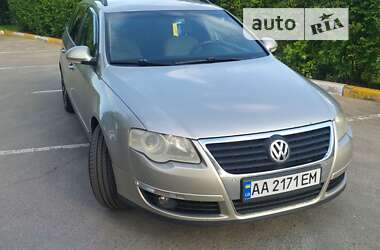 Універсал Volkswagen Passat 2006 в Києві