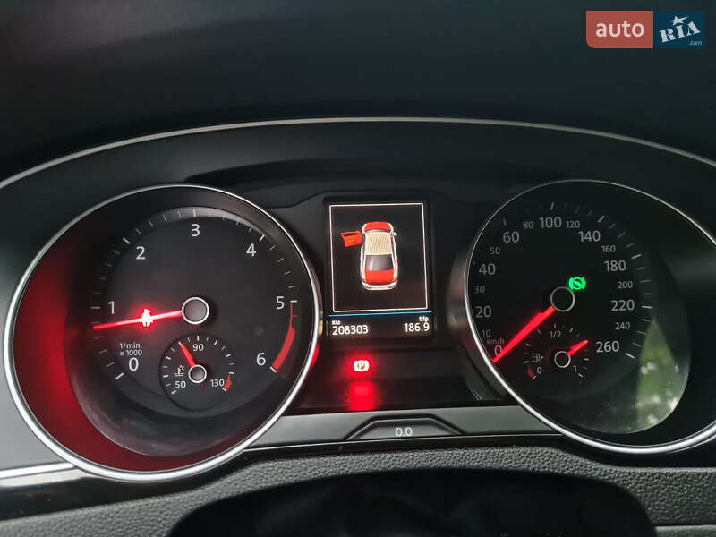 Седан Volkswagen Passat 2016 в Львове