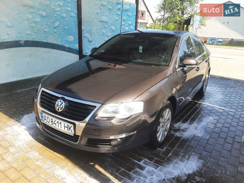 Седан Volkswagen Passat 2010 в Межгорье
