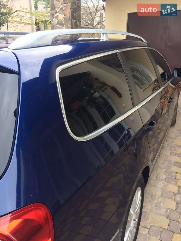 Універсал Volkswagen Passat 2008 в Бродах