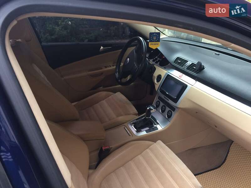 Універсал Volkswagen Passat 2008 в Бродах