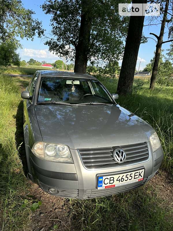 Седан Volkswagen Passat 2003 в Чернигове
