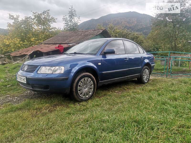 Седан Volkswagen Passat 1998 в Ивано-Франковске