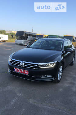 Універсал Volkswagen Passat 2016 в Луцьку