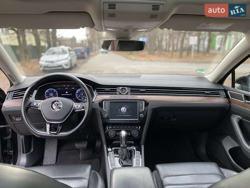 Універсал Volkswagen Passat 2015 в Бершаді